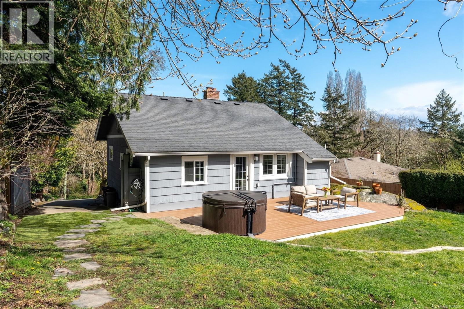 981 Violet Ave - 31