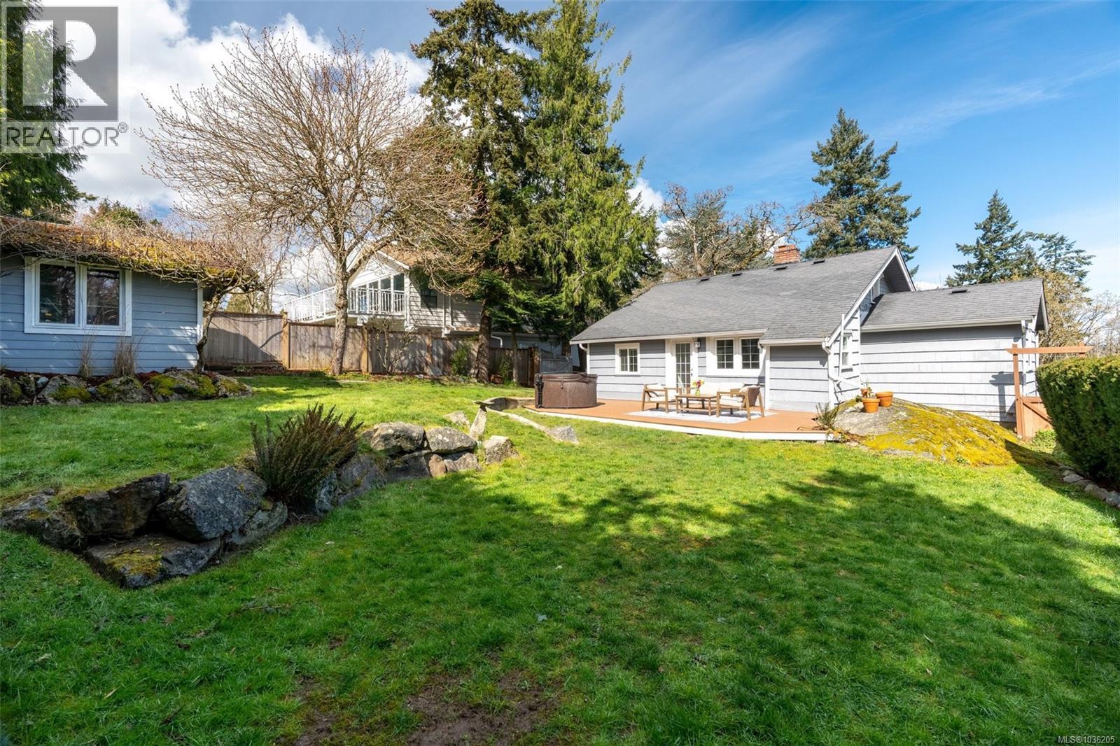 981 Violet Ave - 33