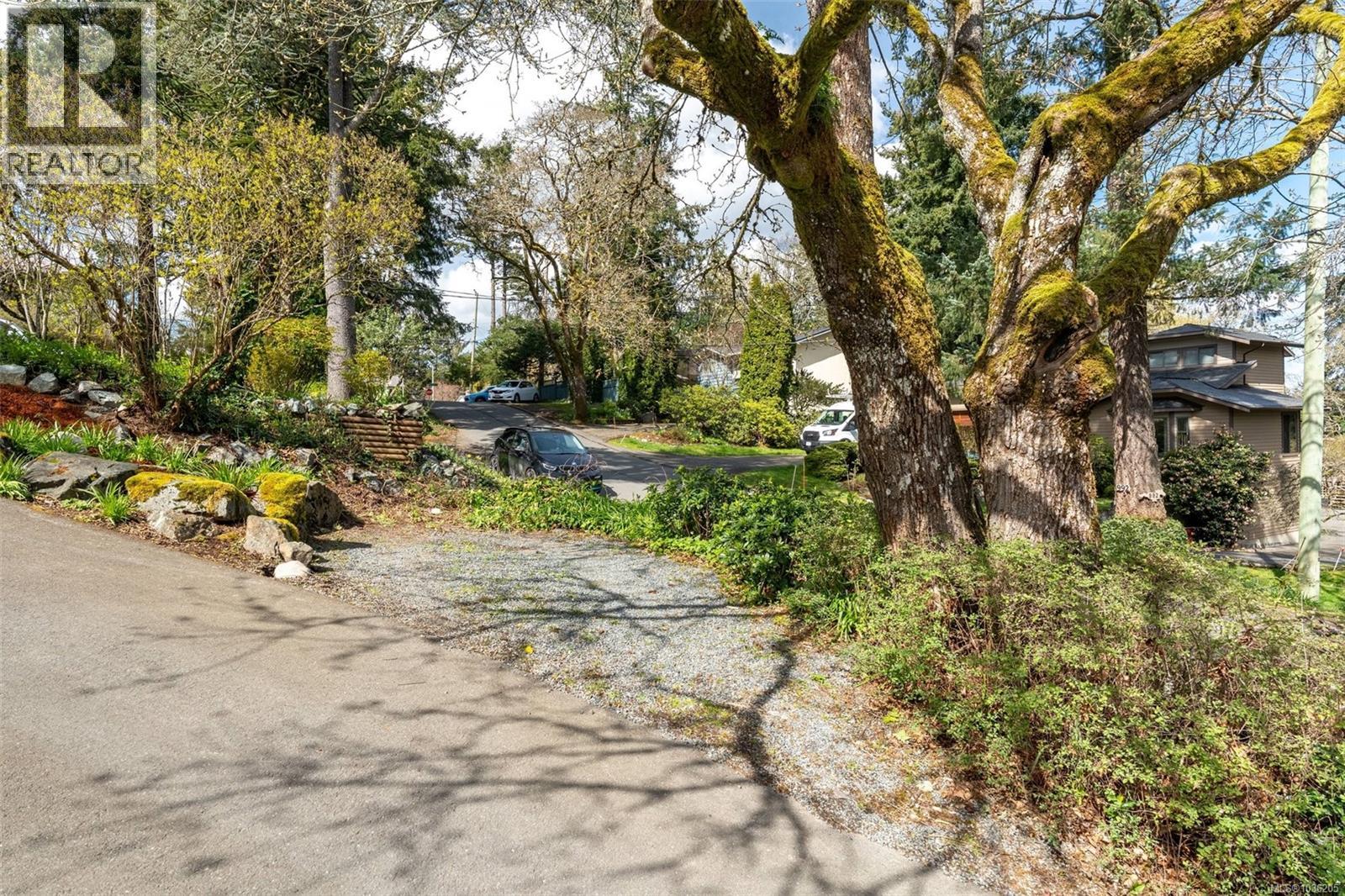 981 Violet Ave - 42