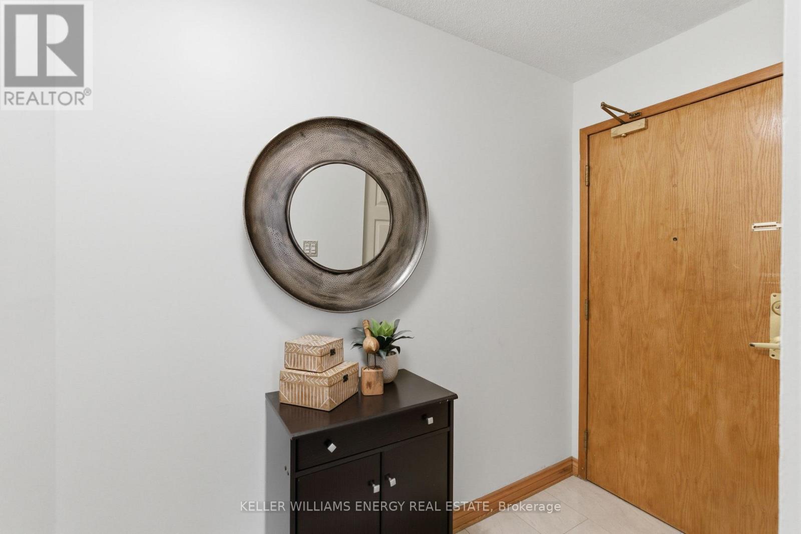 #519 39 KIMBERCROFT COURT - 3