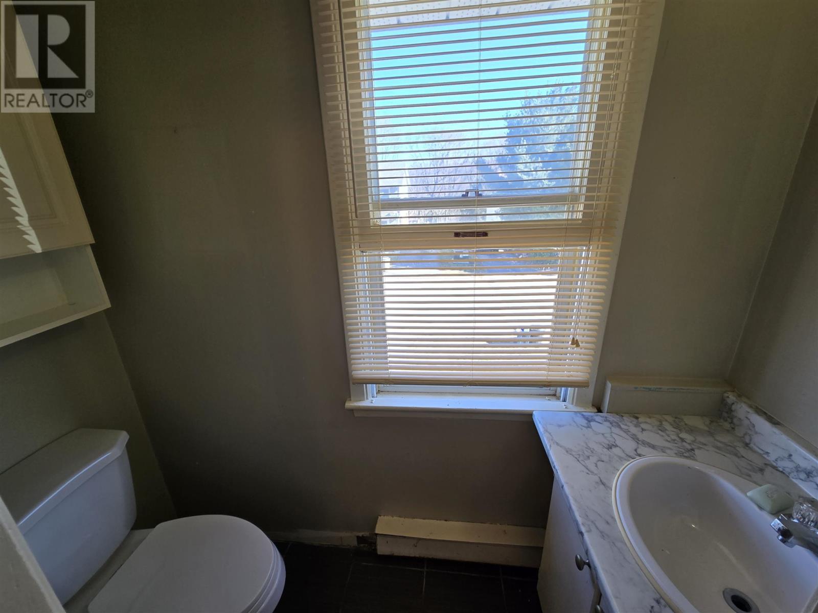 55 Tokyo CRES, Elliot Lake, Ontario, P5A2S1 — Photo 3