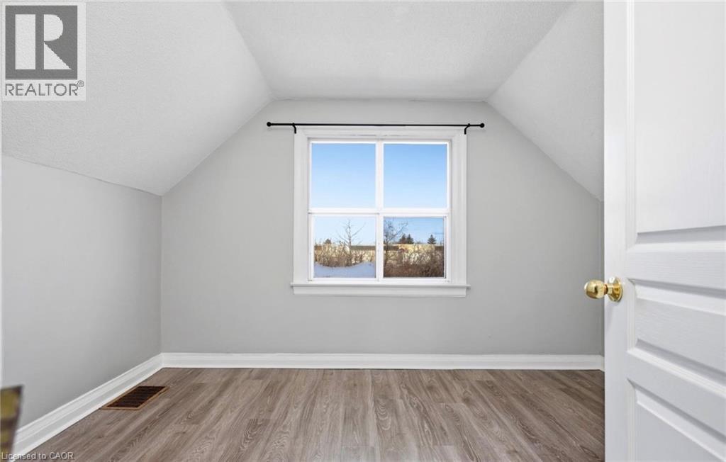 542 WALMER Road Unit# Upper, Hamilton, Ontario, L8H3E6 — Photo 10