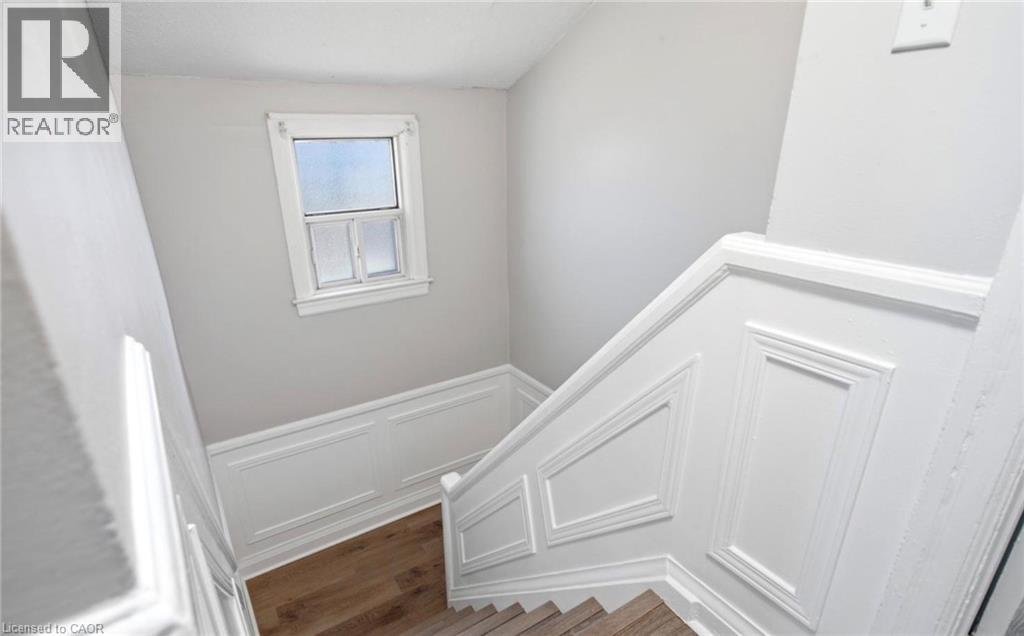 542 WALMER Road Unit# Upper, Hamilton, Ontario, L8H3E6 — Photo 8