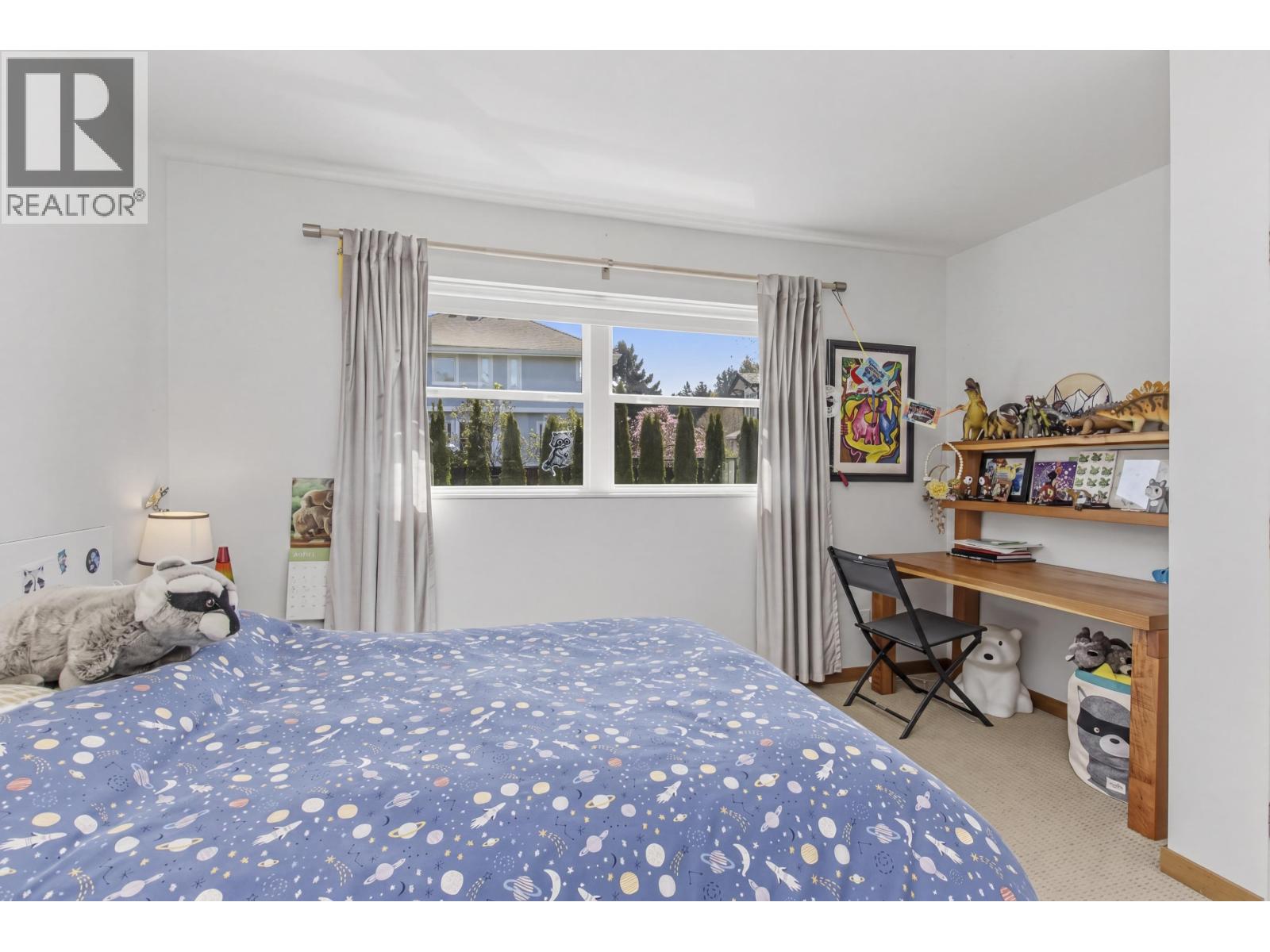 1007 JAY CRESCENT, Squamish
