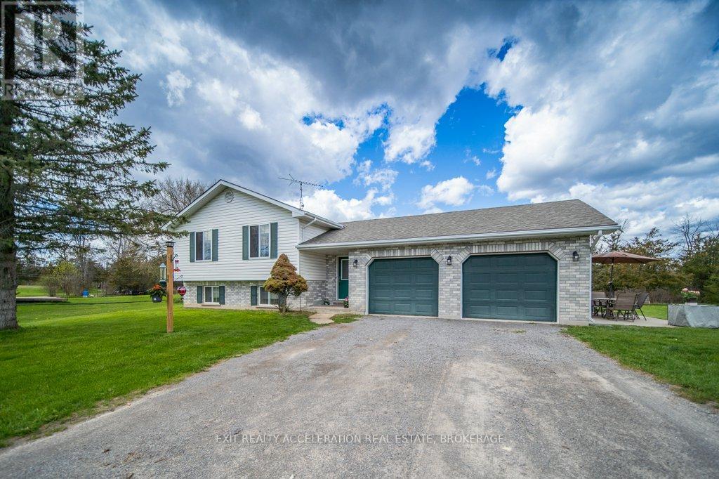 1189 LAZIER ROAD - photo 2
