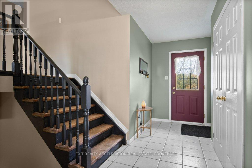 1189 LAZIER ROAD - photo 3