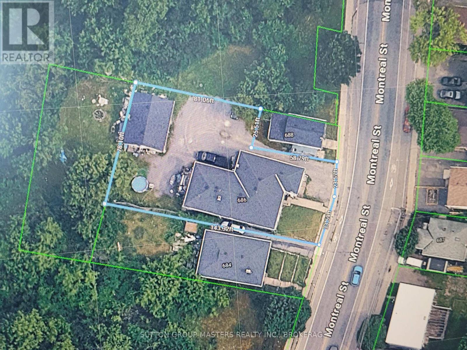 686 MONTREAL STREET - 4