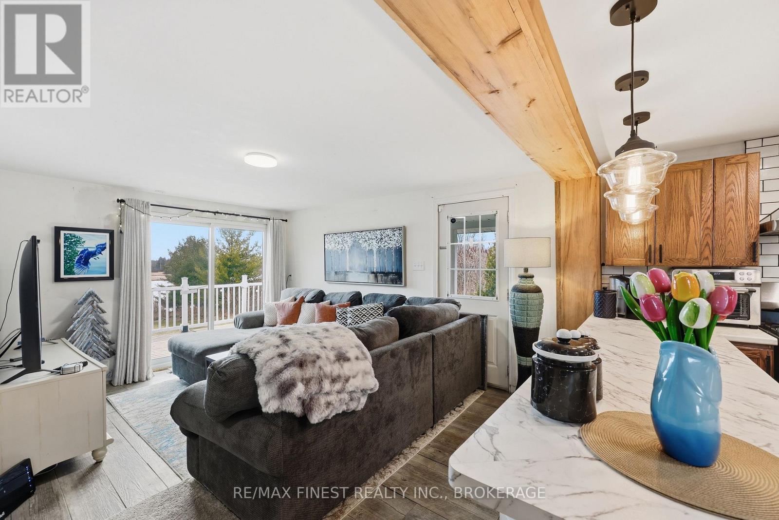 731B COUNTY ROAD 9 - 19