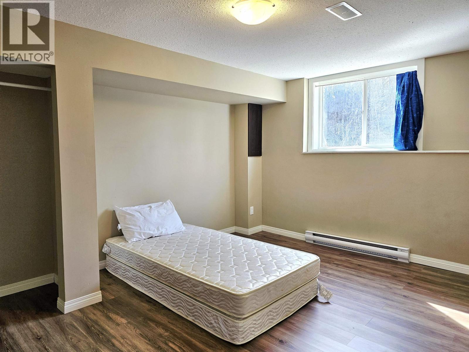 131 6TH AVENUE - 25