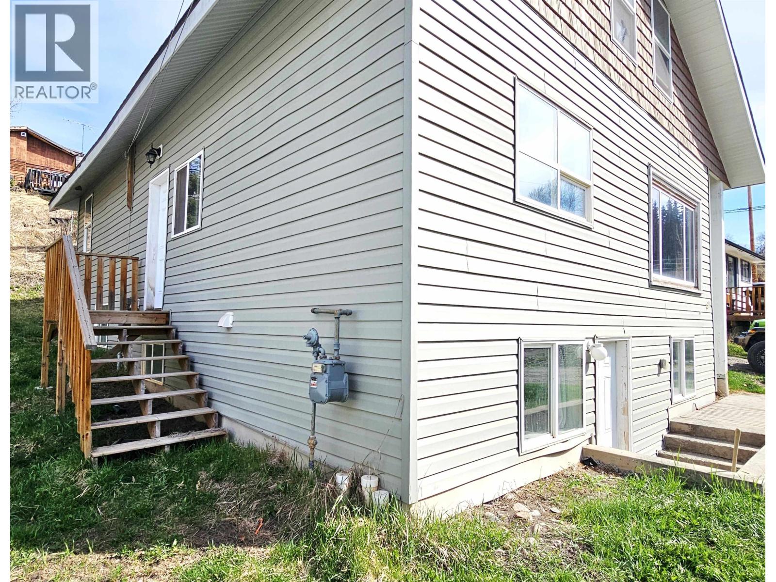 131 6TH AVENUE - 6