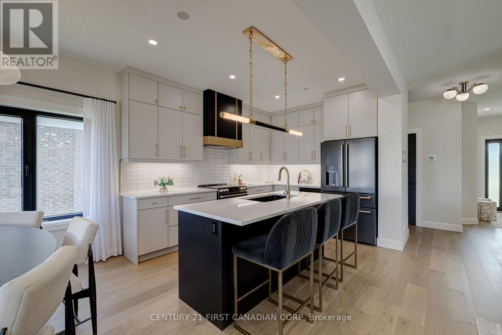 133 BASIL CRESCENT - 13