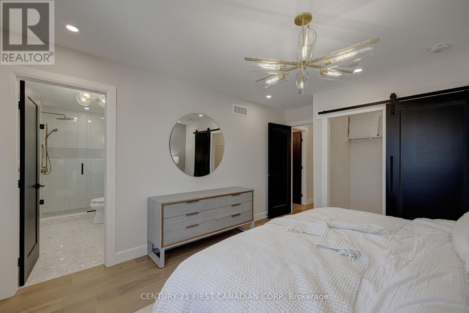 133 BASIL CRESCENT - 17