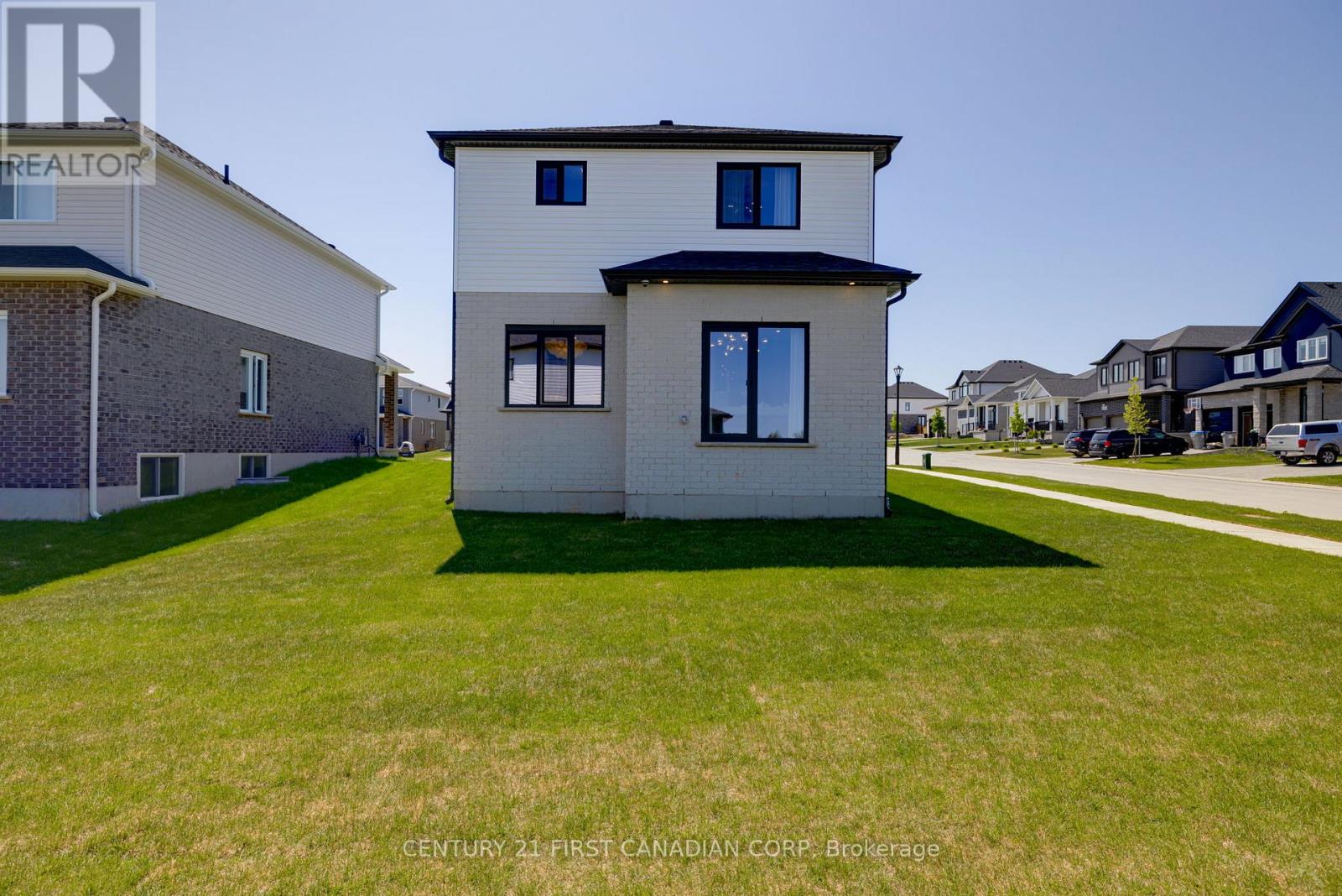 133 BASIL CRESCENT - 29