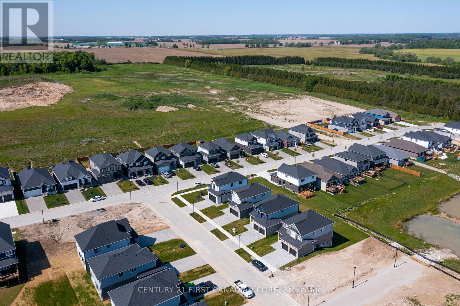 133 BASIL CRESCENT - 33