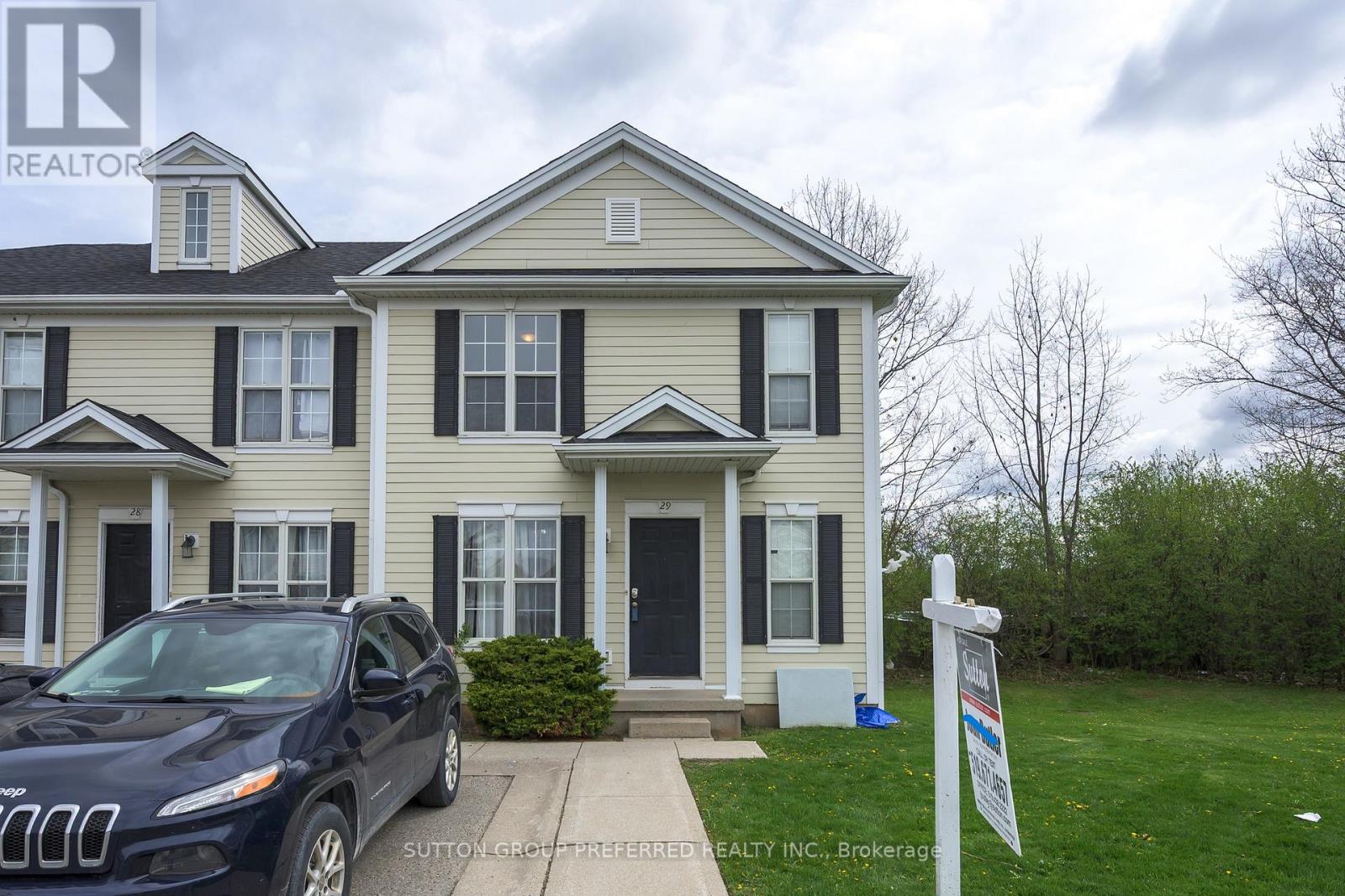 #29 600 SARNIA ROAD - 1
