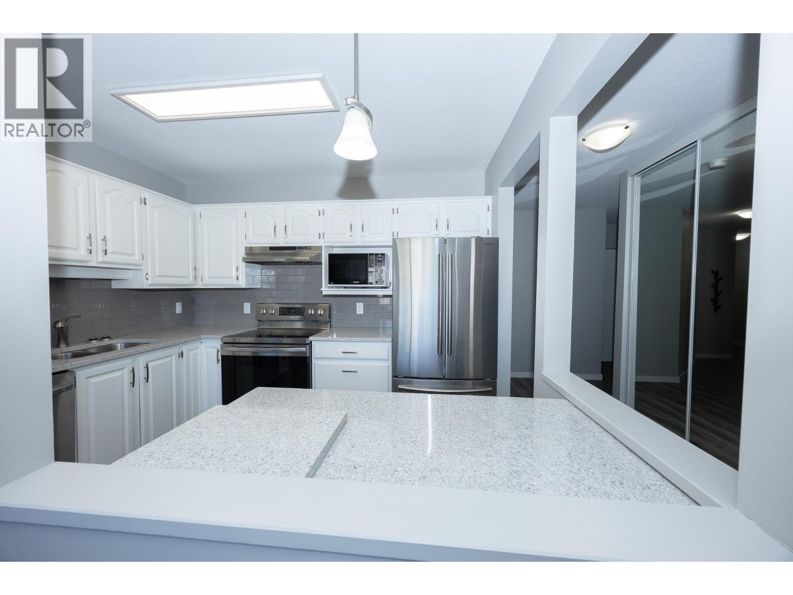 1610 Gordon Drive Unit# 202, Kelowna