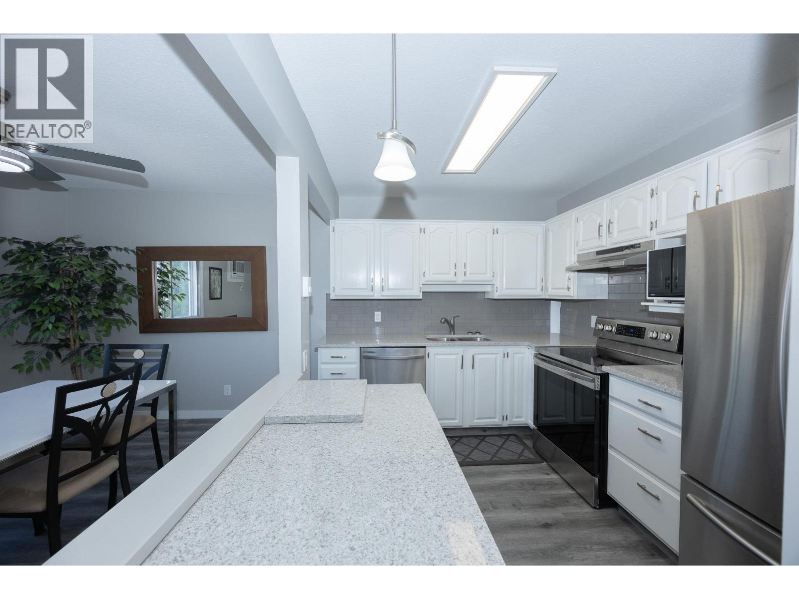 1610 Gordon Drive Unit# 202, Kelowna