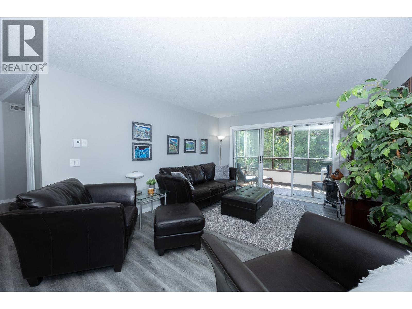 1610 Gordon Drive Unit# 202, Kelowna