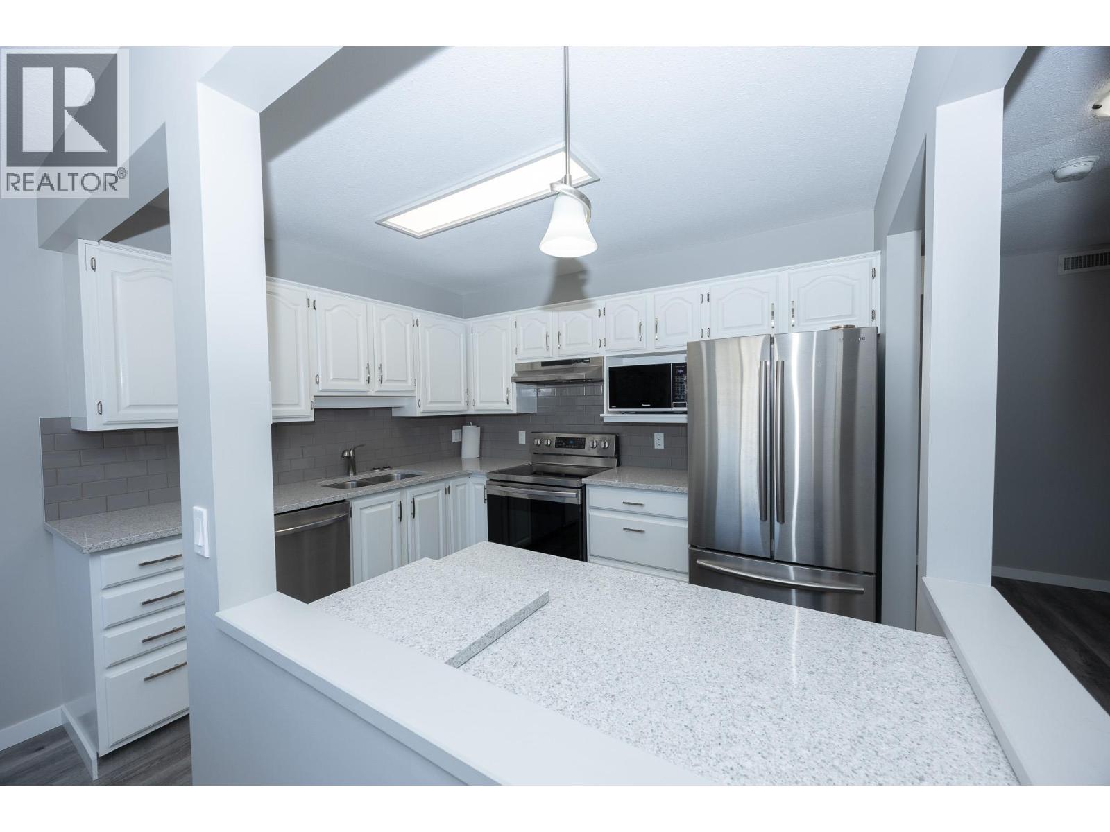 1610 Gordon Drive Unit# 202, Kelowna