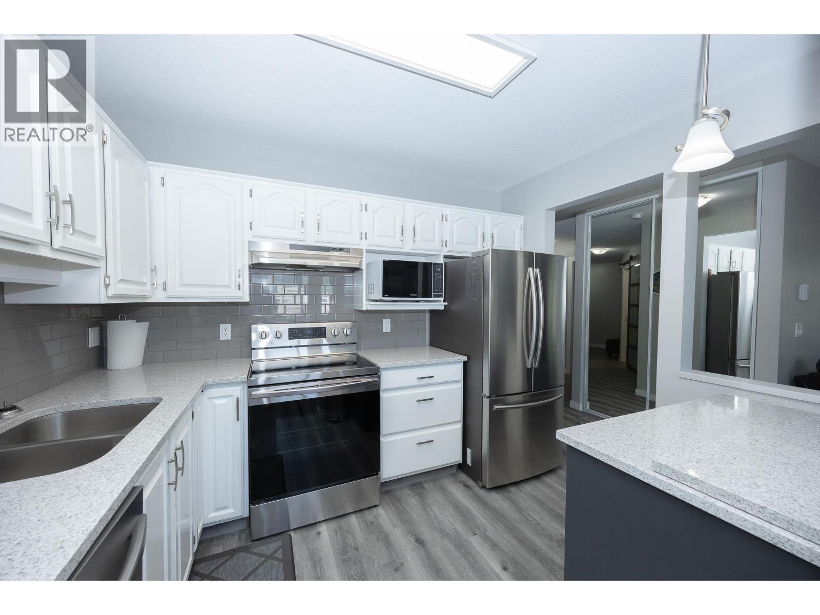 1610 Gordon Drive Unit# 202, Kelowna