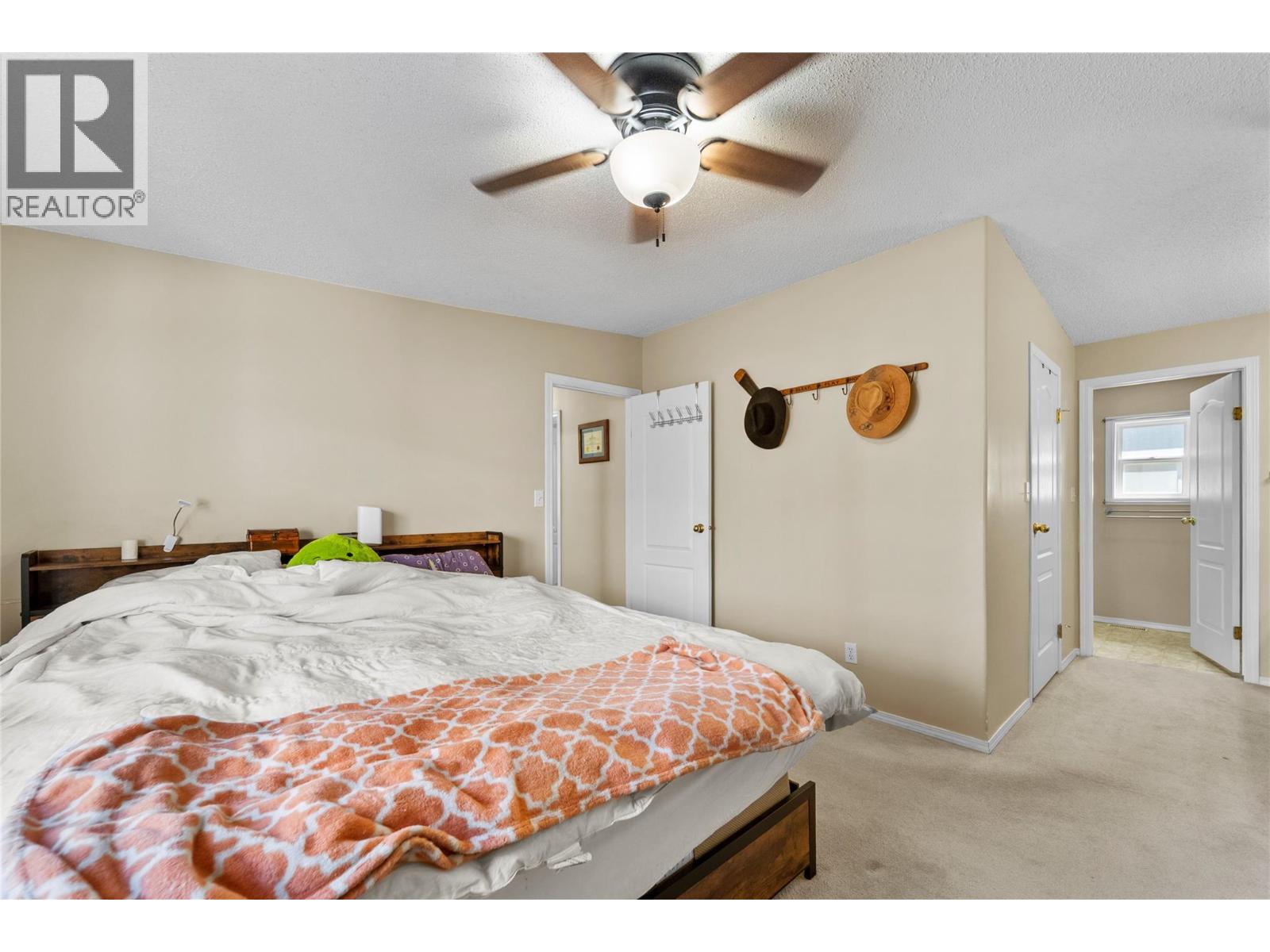 1309 Spruce Avenue - 17