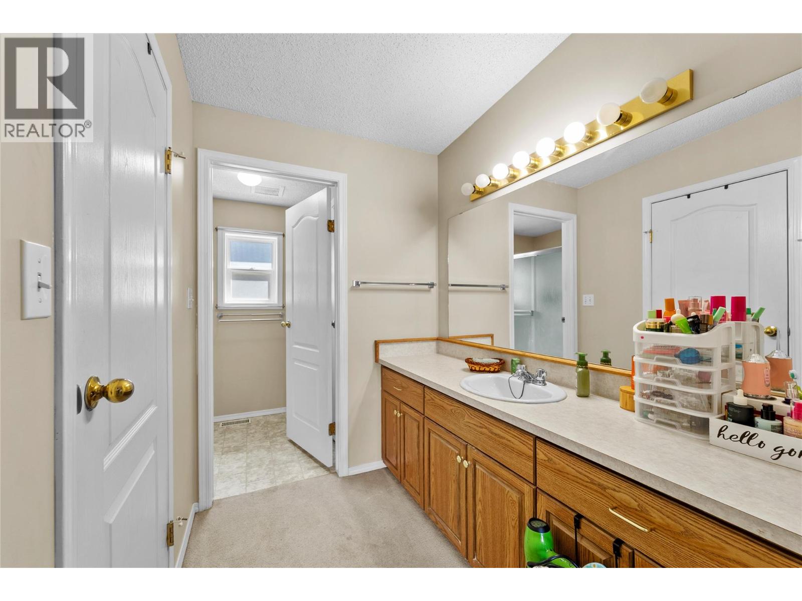 1309 Spruce Avenue - 18
