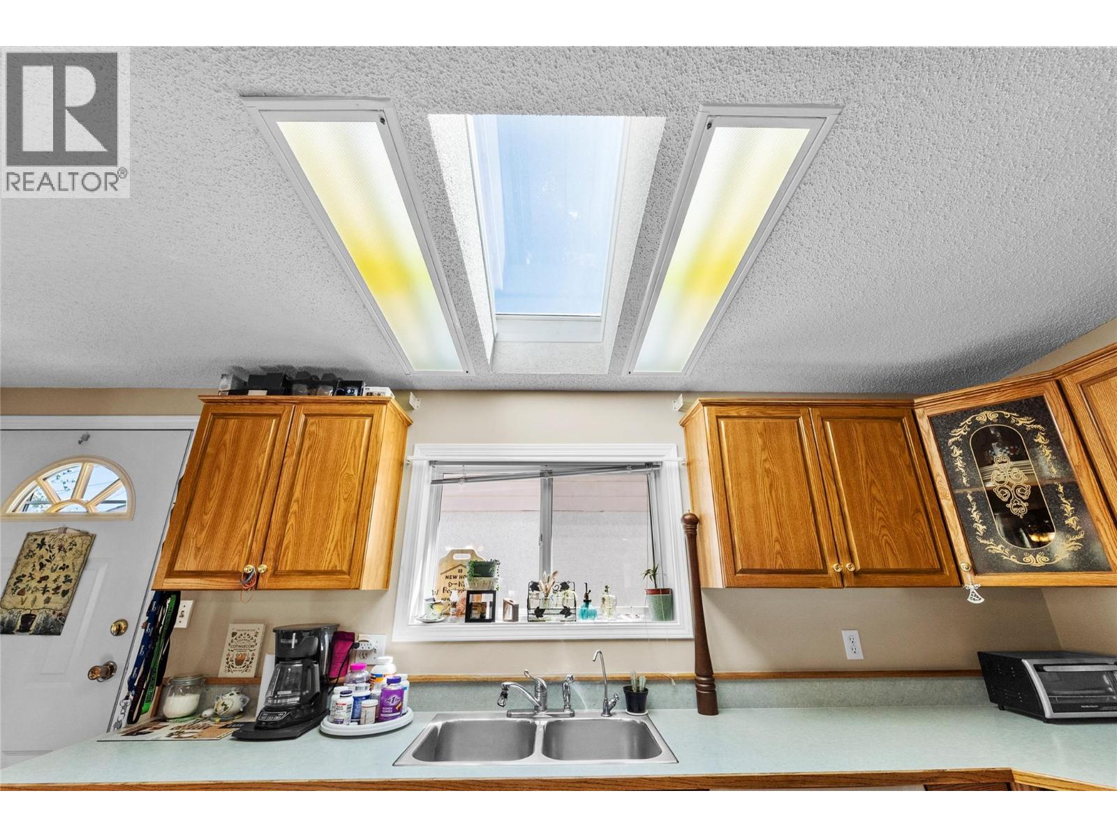 1309 Spruce Avenue - 5