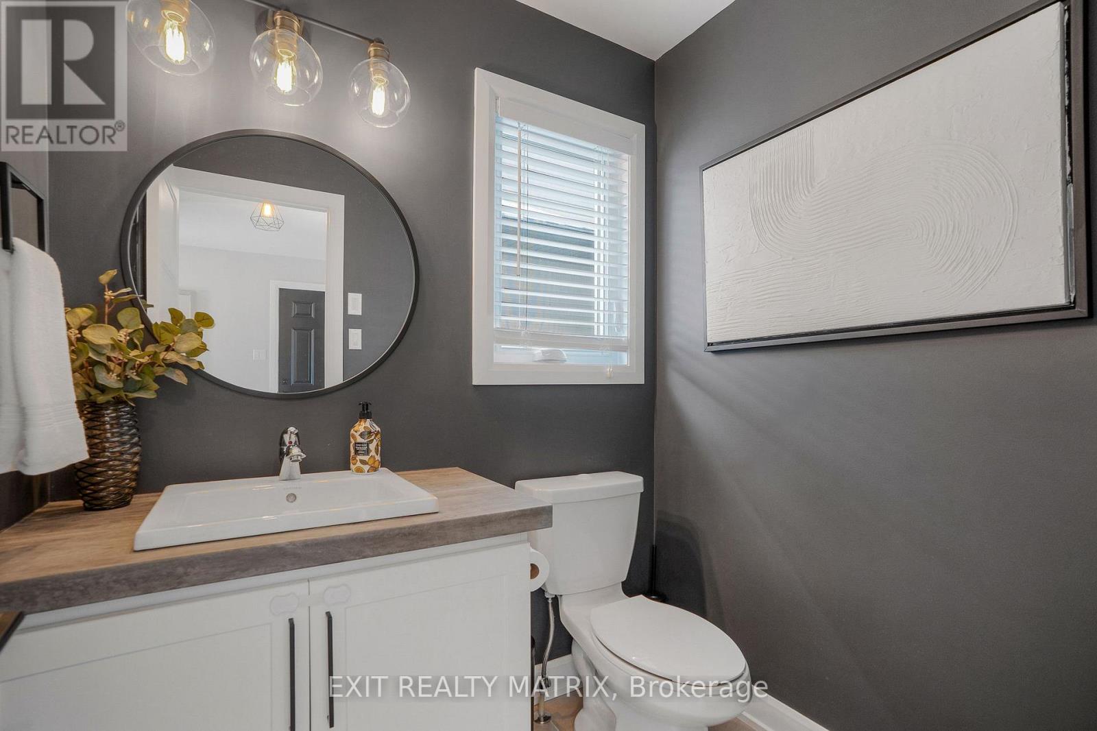 450 PROVENCE AVENUE - 4