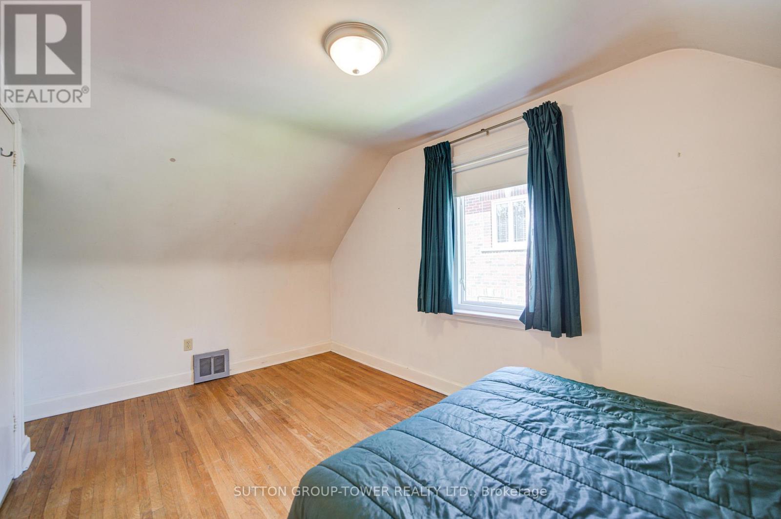 31 MELODY ROAD - 33