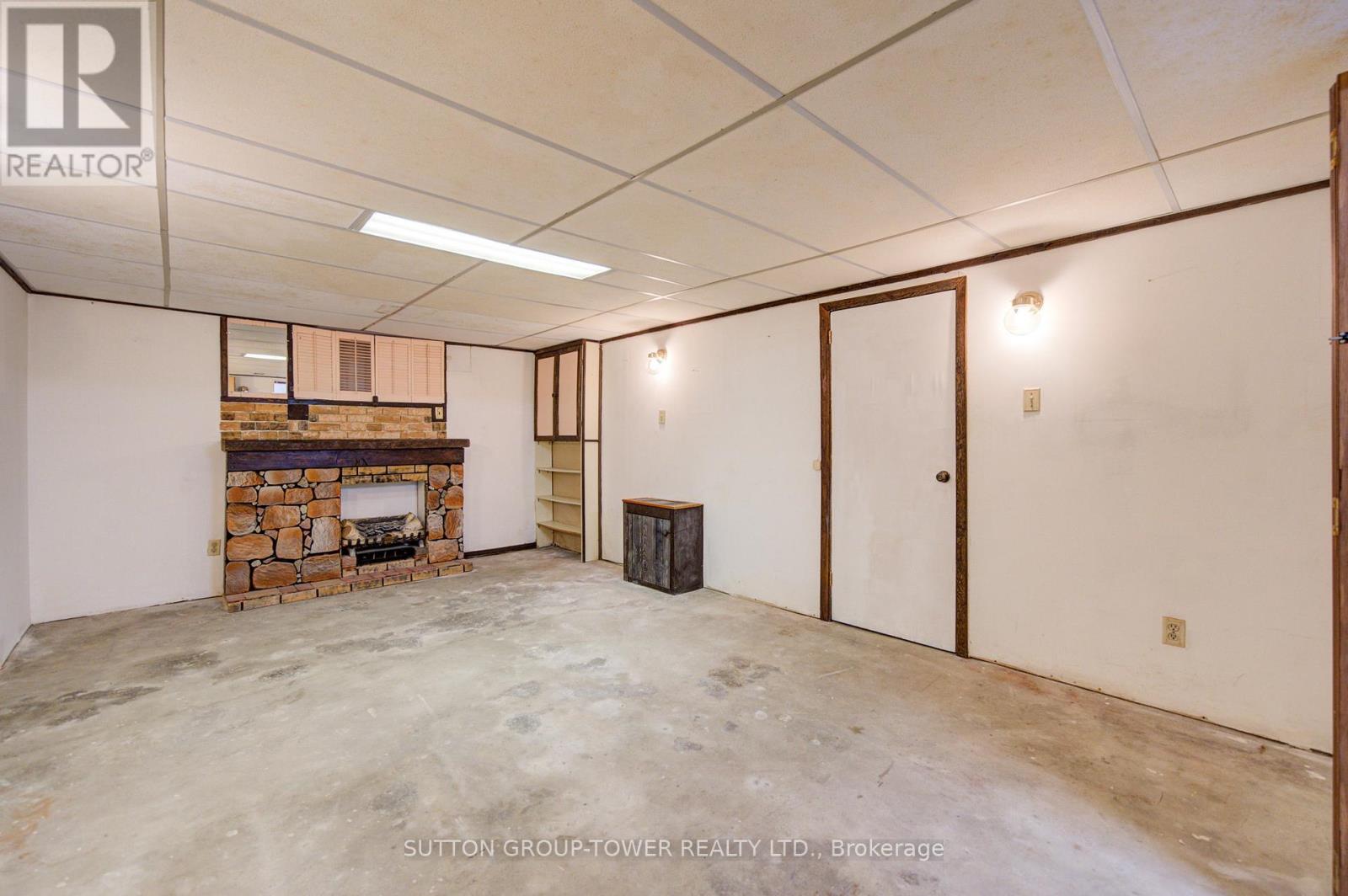 31 MELODY ROAD - 40