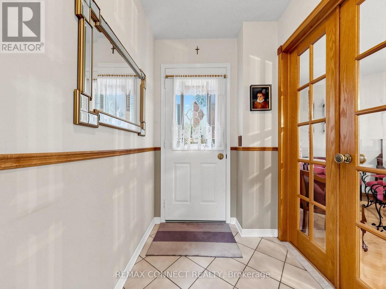 60 STARSPRAY BOULEVARD - 14