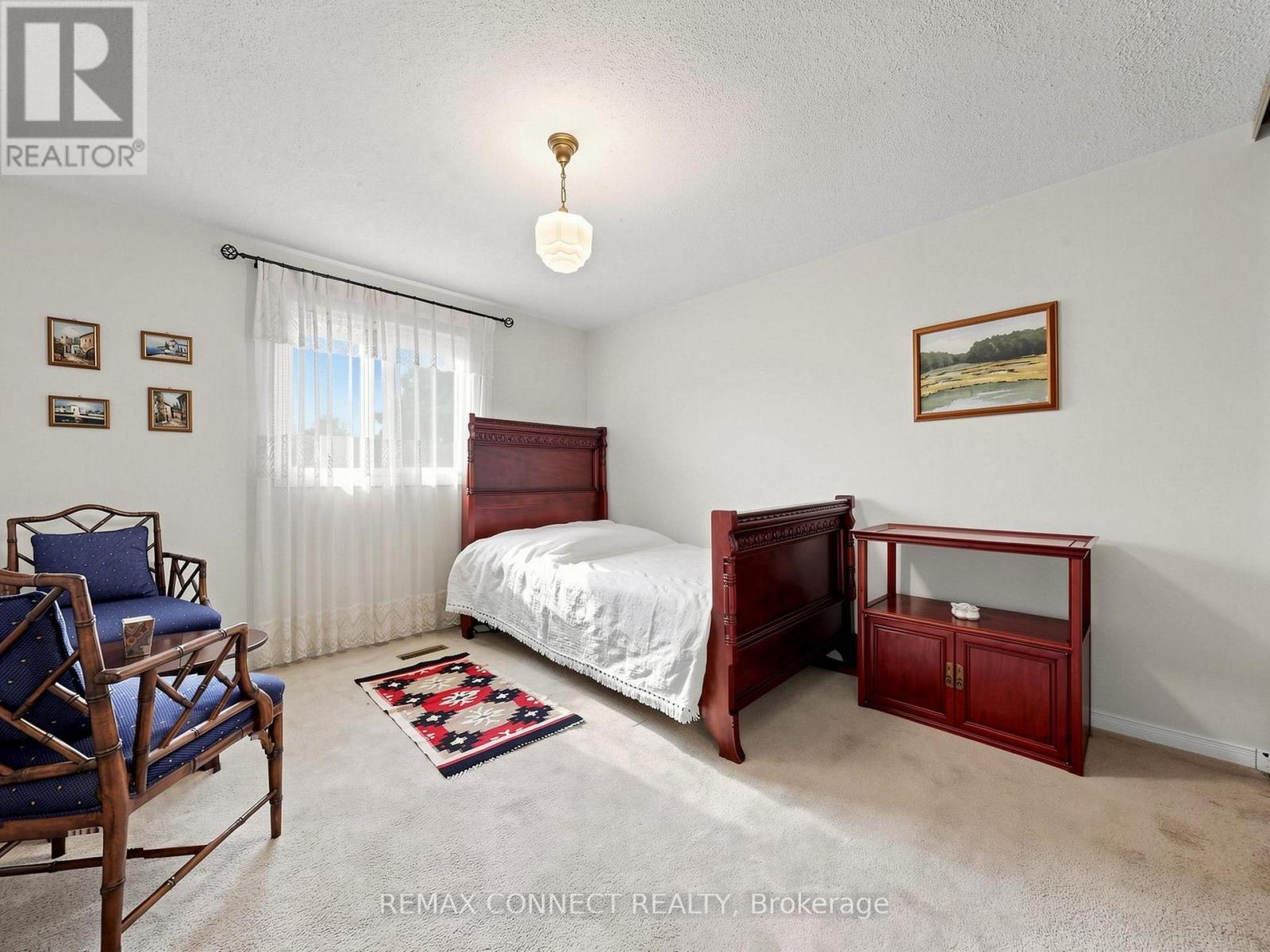 60 STARSPRAY BOULEVARD - 23