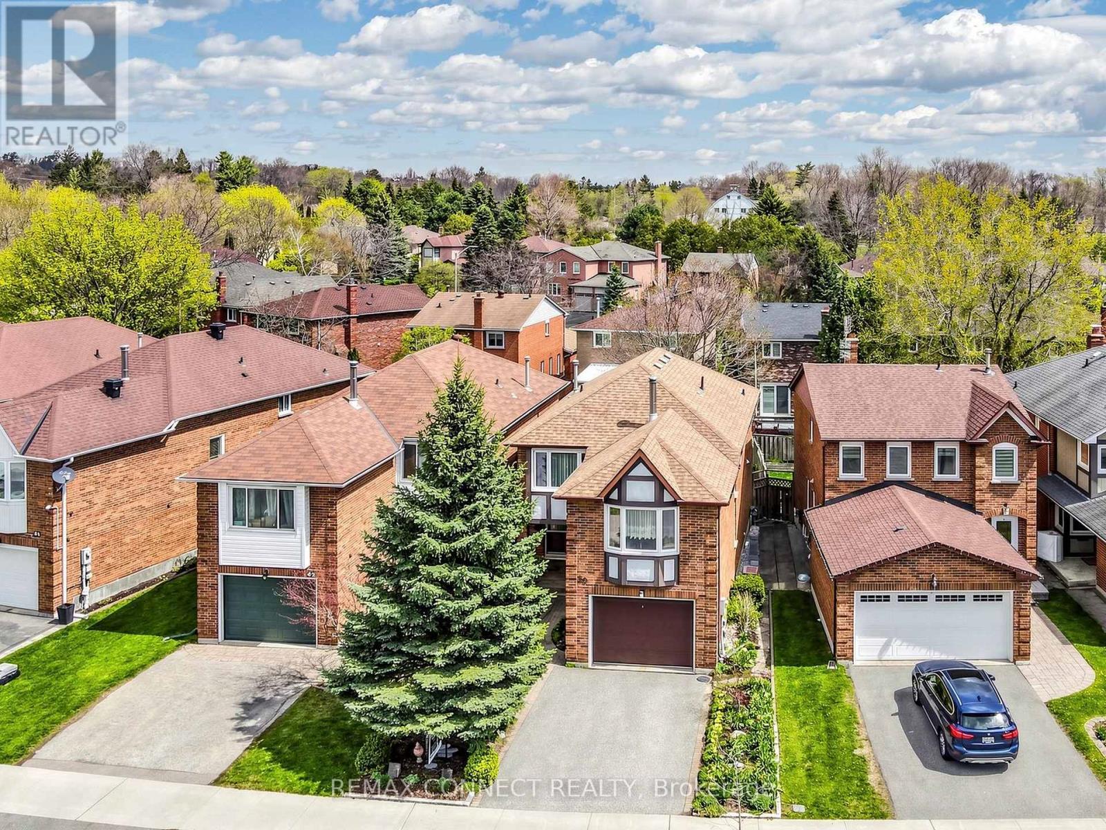 60 STARSPRAY BOULEVARD - 32