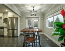 18369 21a Avenue, Surrey, BC V3Z9W2 Photo 11