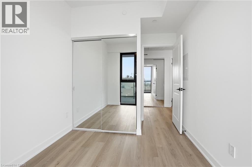 2075 LAKESHORE Road Unit# 1908, Burlington, Ontario, L7R1E2 — Photo 3