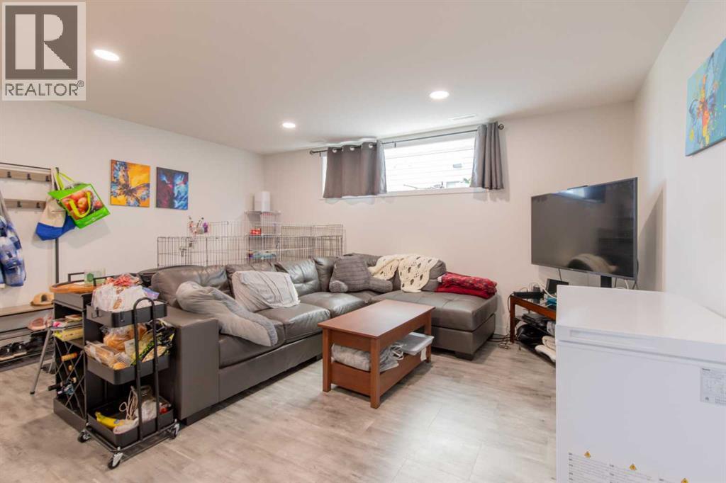 314 Uplands Boulevard N - 28