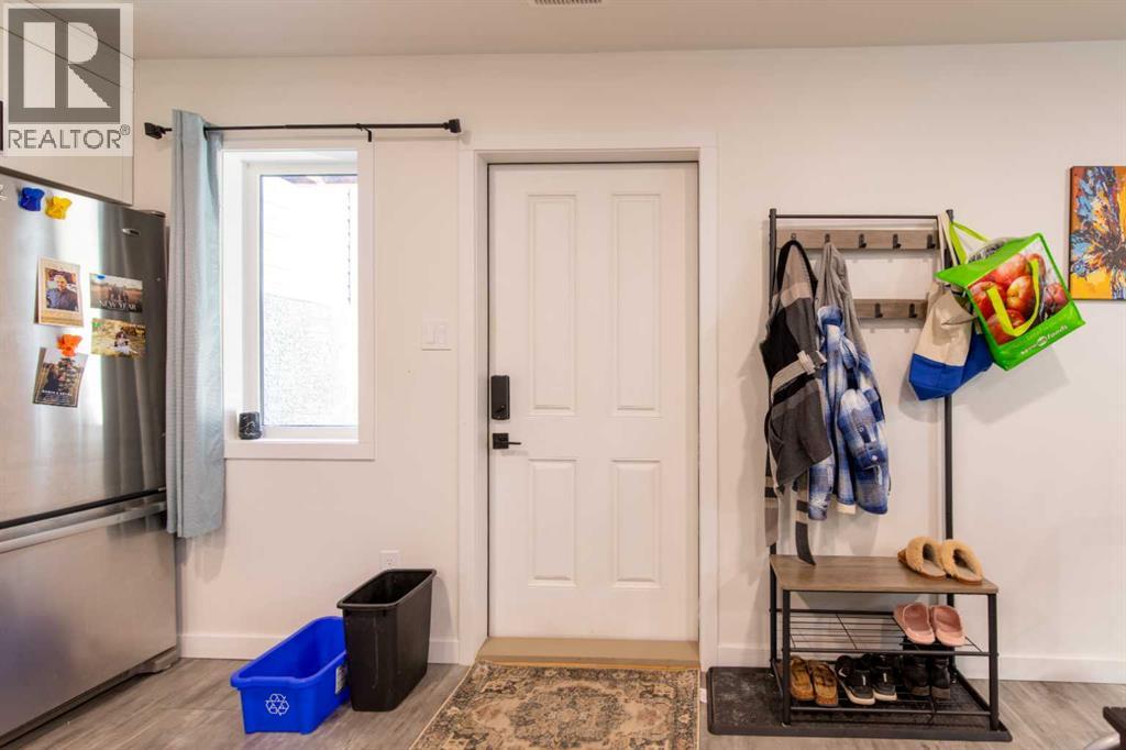 314 Uplands Boulevard N - 27