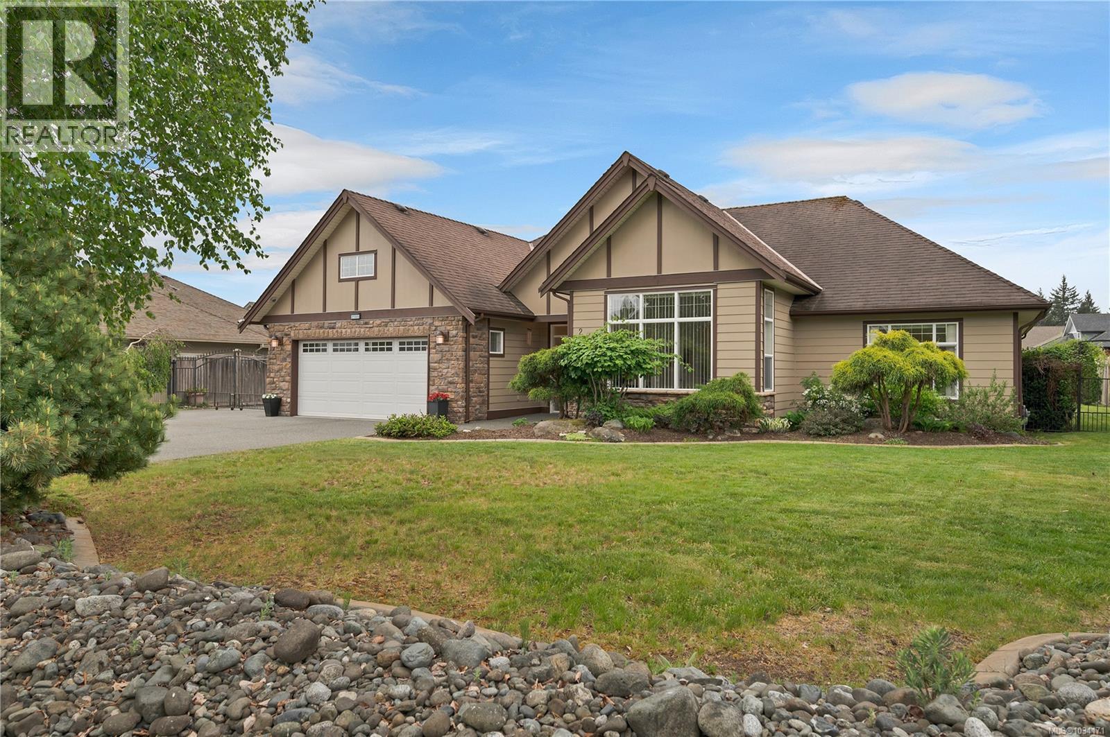 2185 Forest Grove Dr - Image 2