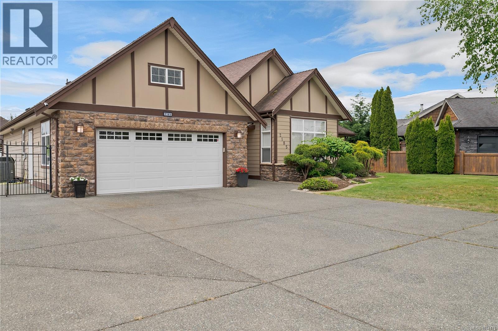 2185 Forest Grove Dr - 3