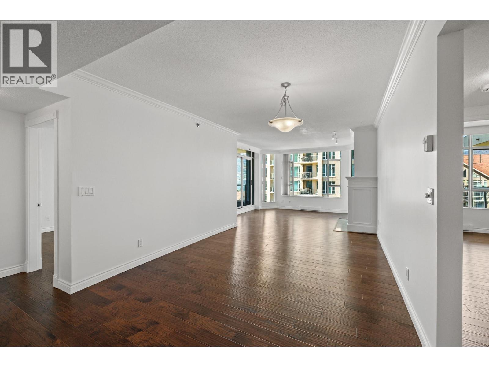 #706 1152 Sunset Drive - 10