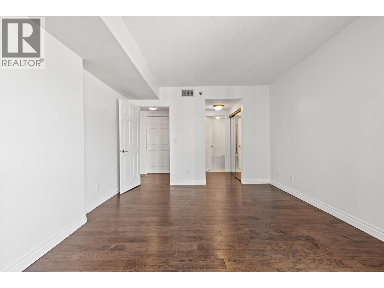 #706 1152 Sunset Drive - 22