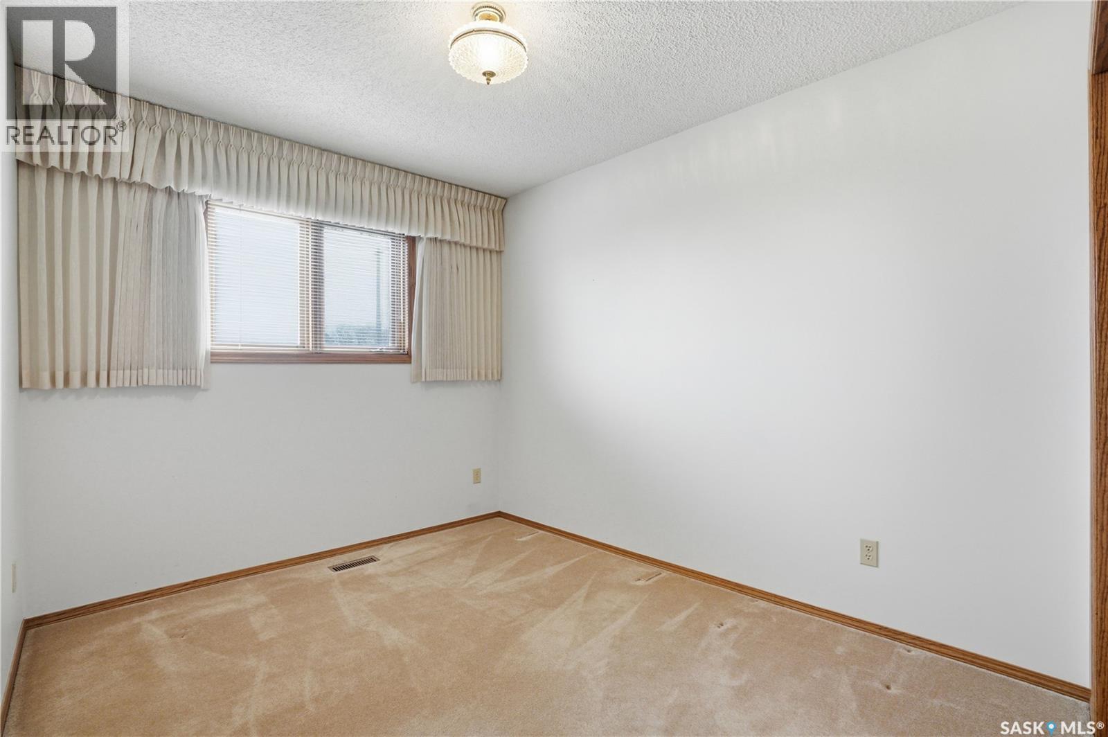 238 S AVENUE N - 25