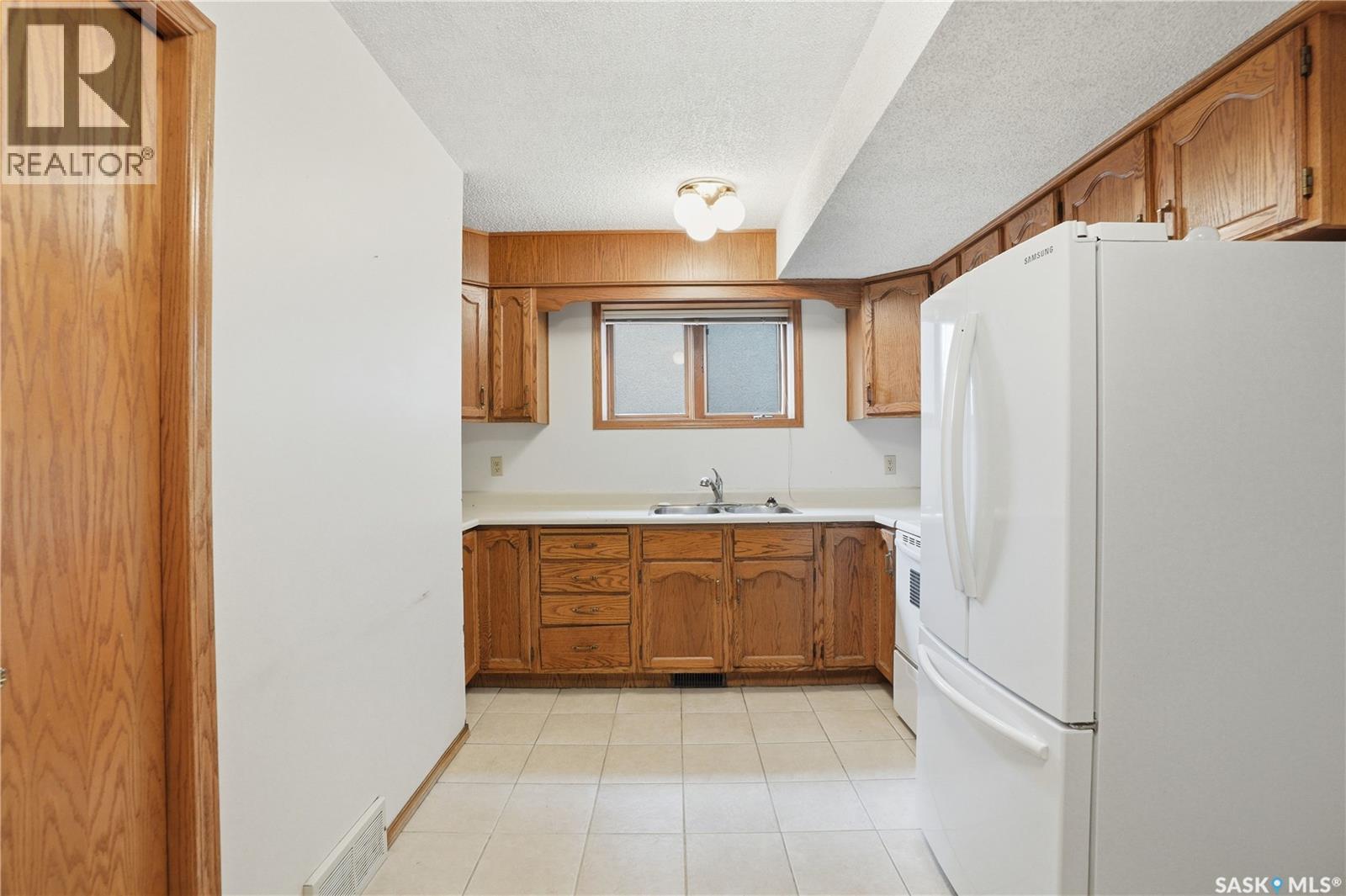 238 S AVENUE N - 34