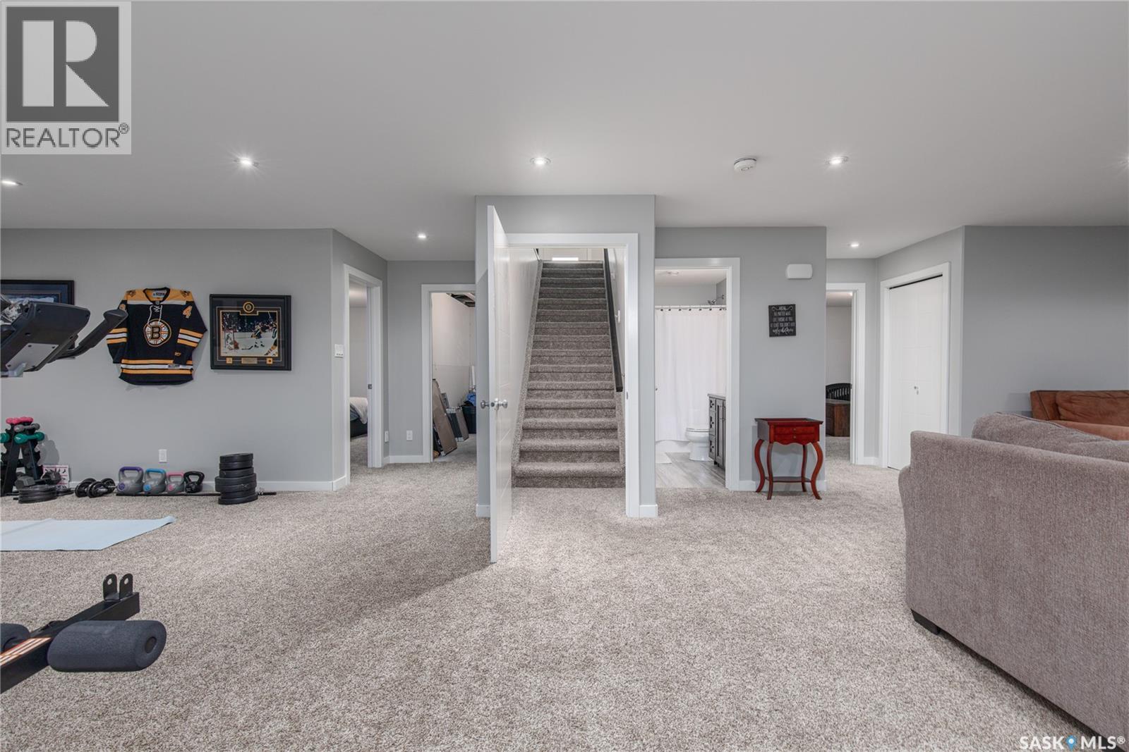 212 Iron Bridge DRIVE - 37
