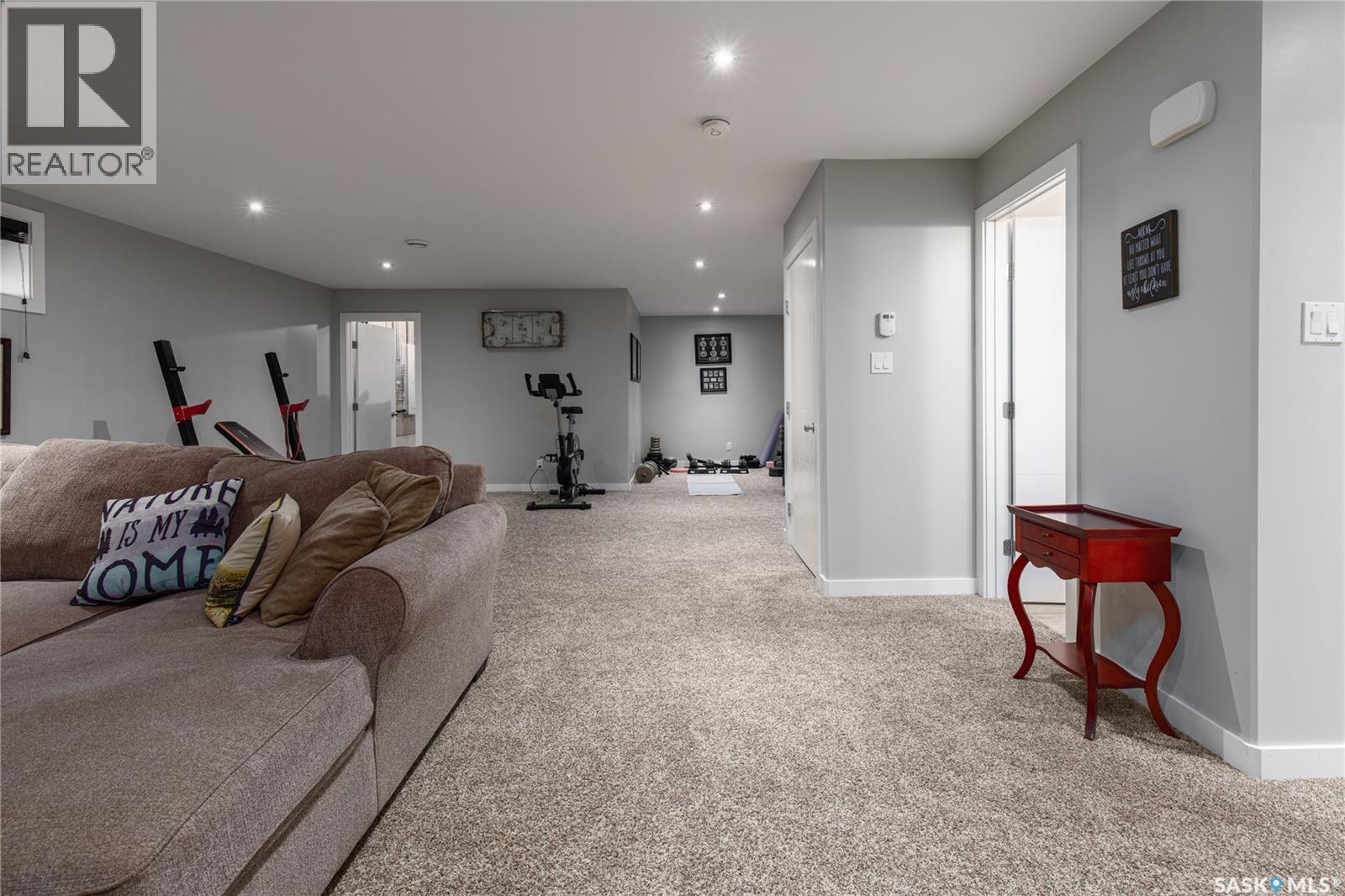 212 Iron Bridge DRIVE - 40
