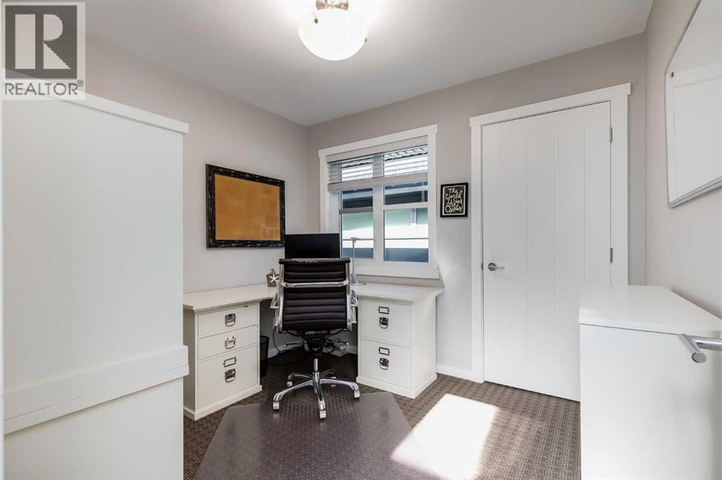 2729 Cochrane Road NW - 25