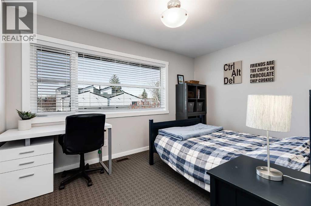 2729 Cochrane Road NW - 27