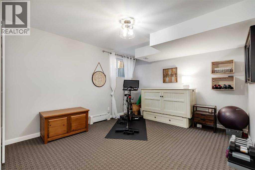 2729 Cochrane Road NW - 35