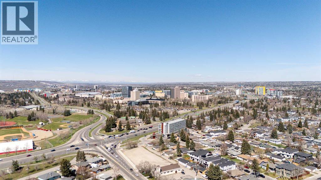 2729 Cochrane Road NW - 50