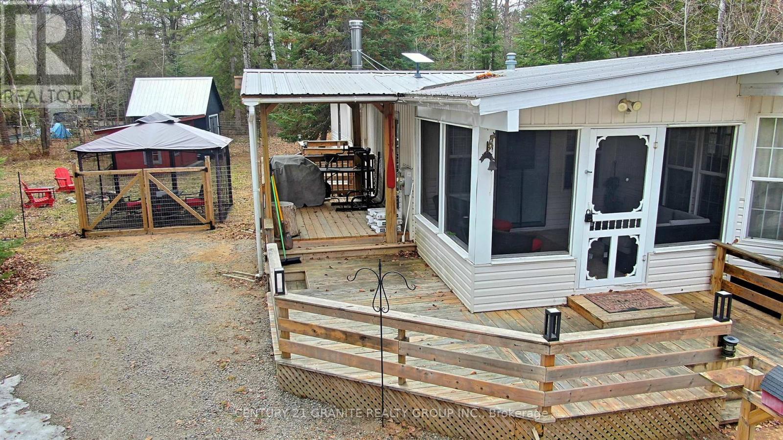 19 HIGH BUSH ROAD - 34